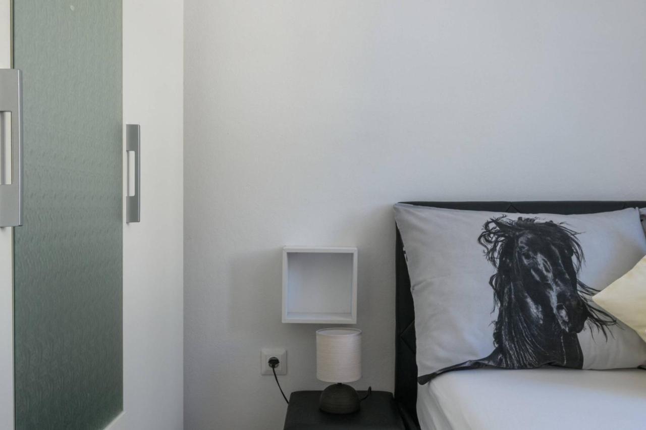 Apartment Sea Premantura Bagian luar foto
