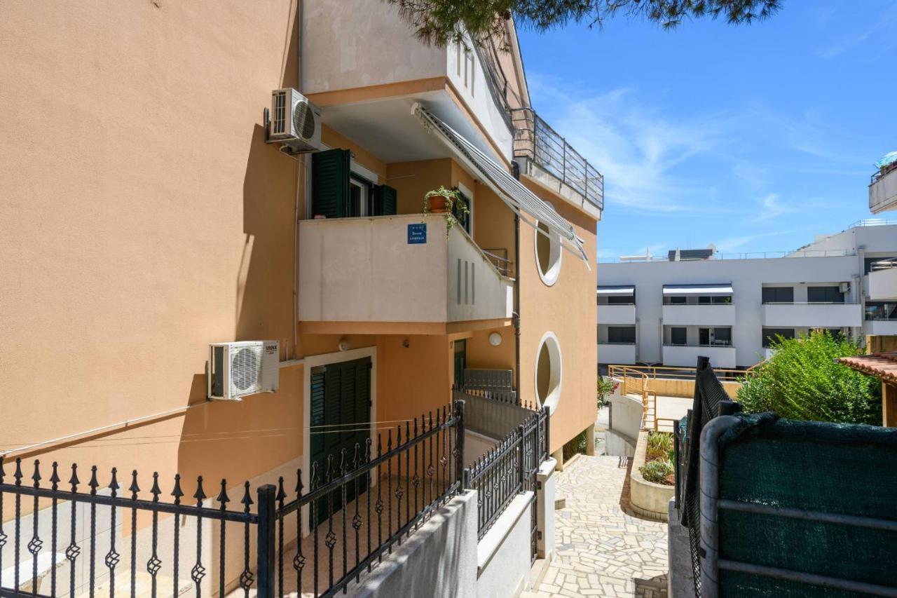 Apartment Sea Premantura Bagian luar foto
